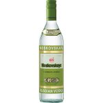 botella de vodka moskovskaya en castellana 113 Lounge & Bar
